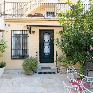 Apartamento Con Patio Apartment